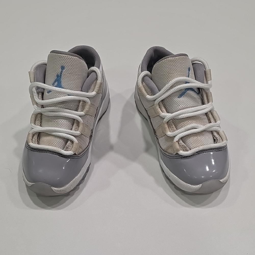 Nike Air Jordan 11 Retro Size 10C Gray